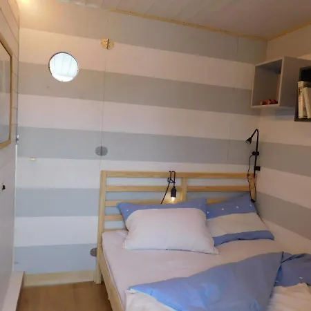 보트호텔 Hausbot Na Vltave